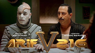 Cem Yılmaz’ın Arif V 216 sırrını takipçisi çözdü