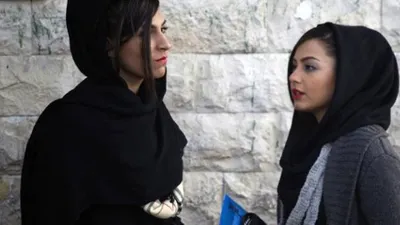 Ahlak polisi baskını: 230 gözaltı var !