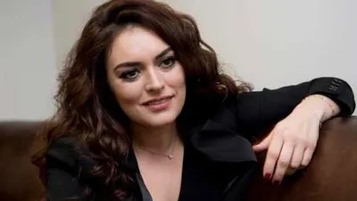 Ezgi Mola ağzını bozdu: ''G.telek!''