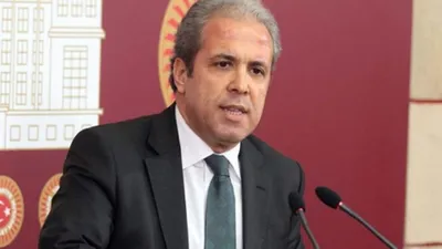 AK Parti'den Abdullah Gül'e KHK tepkisi: ''2019'un provasını yapıyor''