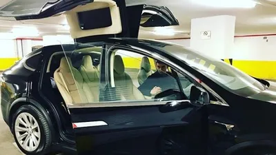 Ülker'in garajından Tesla Model X çıktı !