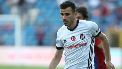 Oğuzhan Özyakup’un futbol sahasına verildi