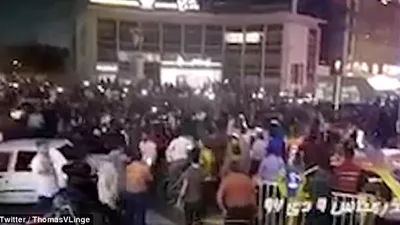İran'da neler oluyor ? İki gösterici ölü