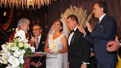 Ünlü gazeteci Hande Fırat evlendi
