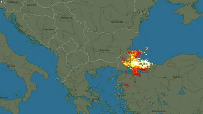 İstanbul'da 6726 kez şimşek çaktı 