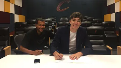 Cedi Osman resmen Cleveland'da !