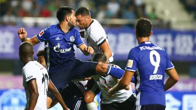 Cenk Tosun Beşiktaş'a yetmedi !