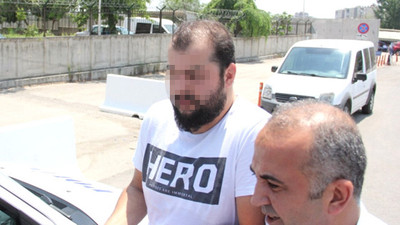 ''Hero'' tişörtüyle sınava giren kişi gözaltına alındı