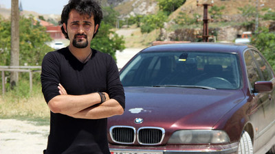 Babasına kızıp arabasını ilana verdi