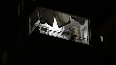 Evde deney faciası: 1'i ağır 3 yaralı