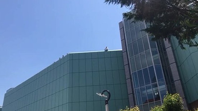 İstanbul'da AVM'de ''intihar'' alarmı ! 