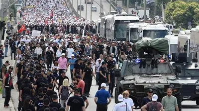 Adalet Yürüyüşü'ne saldırı hazırlığındaki teröristler yakalandı