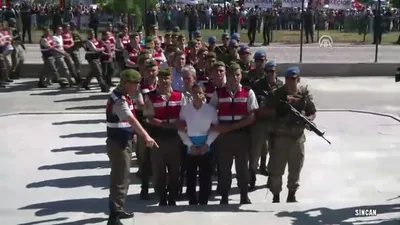 En kritik darbe davası başladı ! Böyle getirildiler