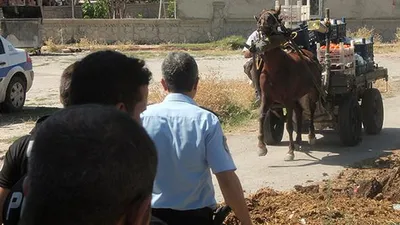At arabasıyla dehşet saçtı !