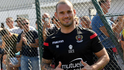 Sneijder'den antrenmanda harika gol