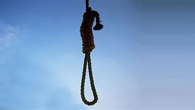 Herkesin gözü önünde idam ettiler