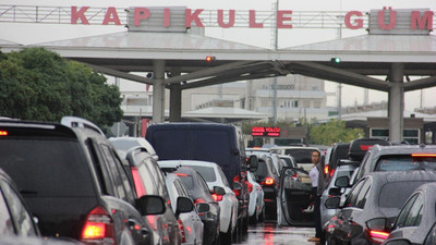 Kapıkule'de uzun kuyruklar oluştu