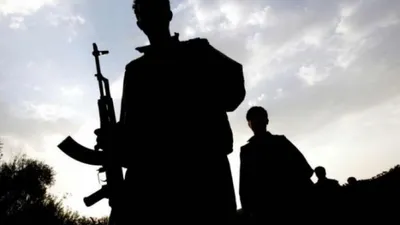 Teröristlerle sıcak temas ! Kaçmak için ateşe verdiler