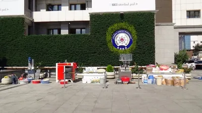 Uyuşturucu baskınında öğretmen şoku