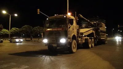 Toplar Suriye sınırına gönderildi