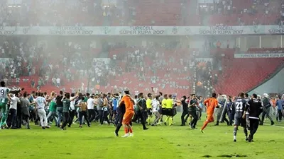 Konyasporlu taraftarlar Quaresma'ya saldırdı