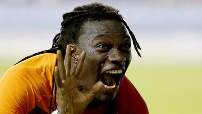 Gomis, Neymar ve Cavani'yle kapışıyor