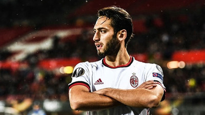 İtalya Hakan Çalhanoğlu'nu konuşuyor