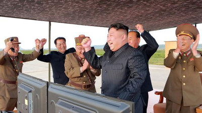 Kuzey Kore'nin tehlikeli oyunu ! Kim meydan okudu