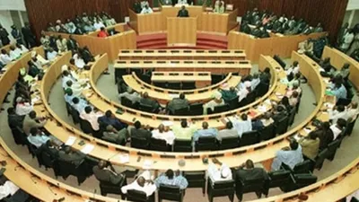 Senegal'de hükümet istifa etti