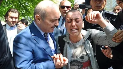 Dilek Özçelik'ten acı haber !