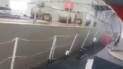 Yunan hücumbotu Kardak'ta Türk askeri botuna çarptı