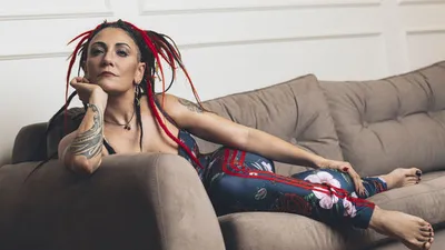 ''Özlem Tekin müziği bıraktı''