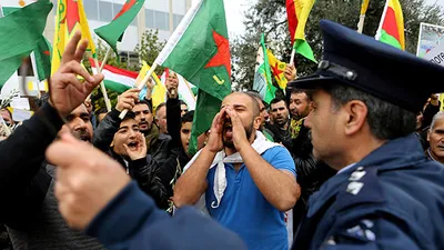 PKK yandaşları Kıbrıs'ta eylem yaptı