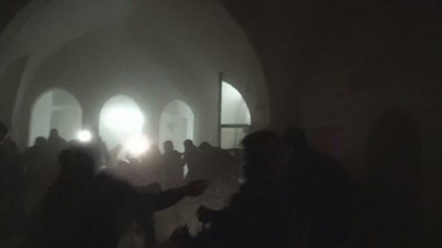 Namaz kılınırken camiye roketli saldırı: Ölü ve yaralılar var
