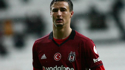 Mitrovic Beşiktaş'tan gönderildi