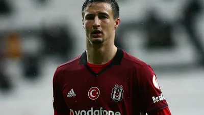 Mitrovic Beşiktaş'tan gönderildi