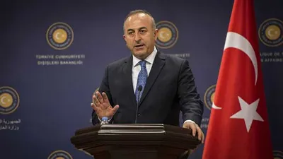 Bakan Çavuşoğlu'ndan askerlik pozu