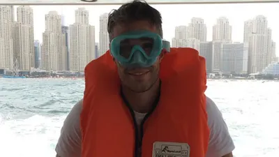 Van Persie taraftarları yine çıldırttı !
