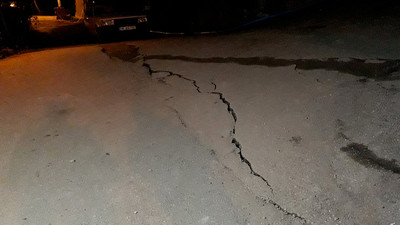 Bursa'da toprak kayması: 60 ev mühürlendi