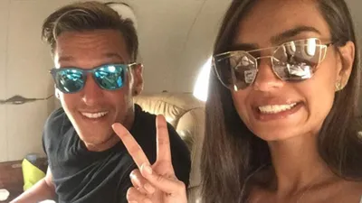 Mesut Özil'den sevgilisine yalı dairesi !