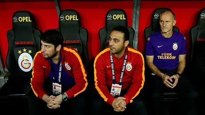 Galatasaray'da ilk hedef Evra !