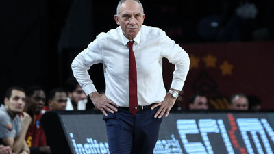 Galatasaray'da şok ayrılık ! Sözleşmesi feshedildi !