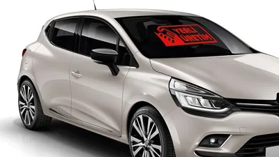 İki otomobile yerli üretim logosu