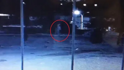 Önce kundakladı sonra izlemeye geldi !