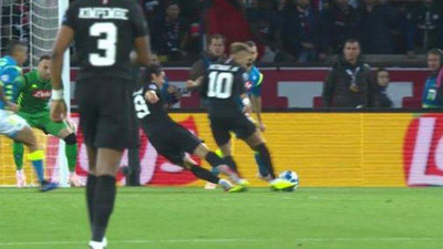 Cavani'den Neymar'ı çıldırtan müdahale !