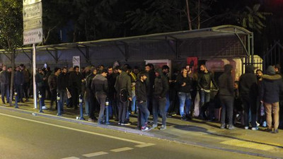 İstanbul'da gece yarısı bedelli kuyruğu
