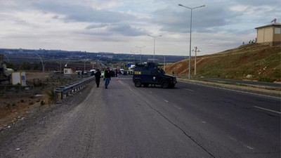 Diyarbakır'da bir araç fünyeyle patlatıldı