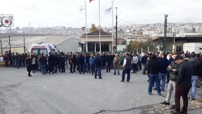 Avcılar'da fabrika deposunda yangın: Yaralılar var