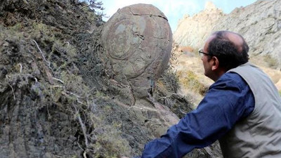 Salyangozu andıran o kaya parçalanmış halde bulundu