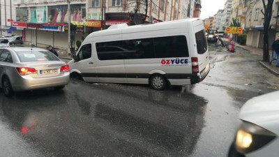 Esenyurt'ta yol çöktü: Yaralılar var